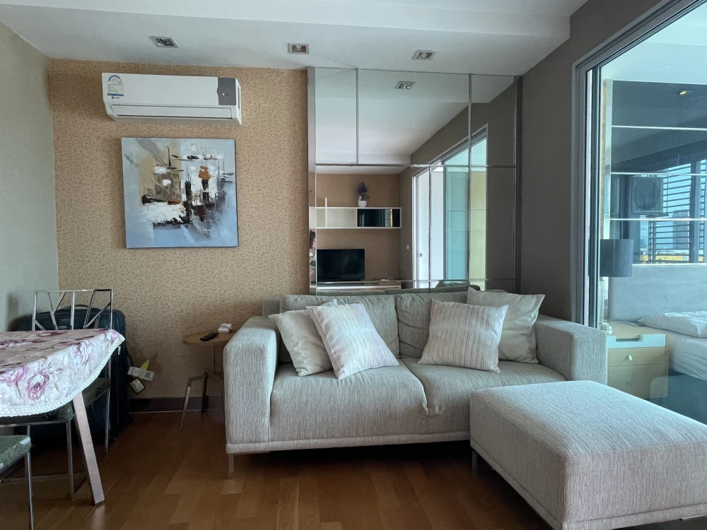 Abstracts Phahonyothin Park for sale, high floor, fully furnished, spacious, comfortable, reserve now.