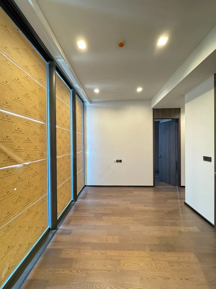Selling AESTIQ Thonglor, 50 sq m unit on the 19th floor. Luxurious and very private common areas. Book now!