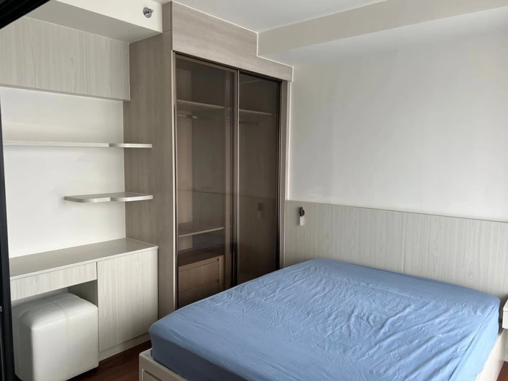 For sale: Altitude Symphony Charoenkrung–Sathorn, 10th floor, fully furnished unit. Book now—act fast!