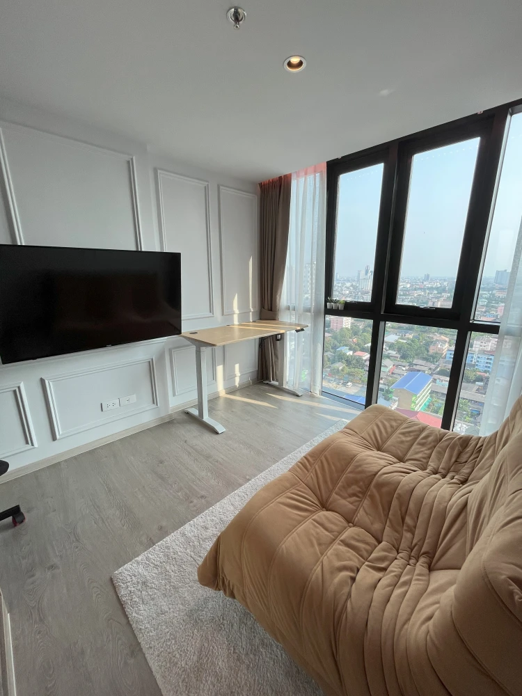 For sale: Altitude Unicorn Sathorn - Tha Phra, 20th floor, beautiful room, fully furnished, worth living in, reserve now, don't miss out.