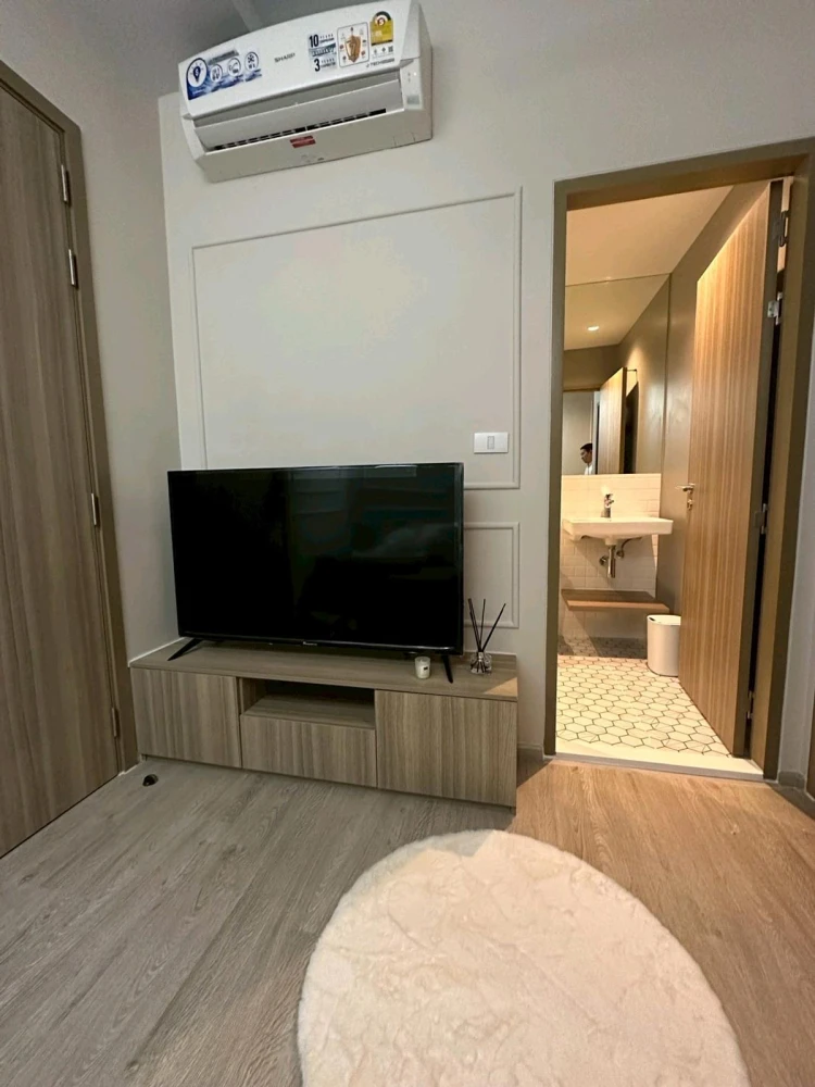 Selling Altitude Unicorn Sathorn - Tha Phra, 25th floor. High floor, beautiful view, fully furnished. Book now!