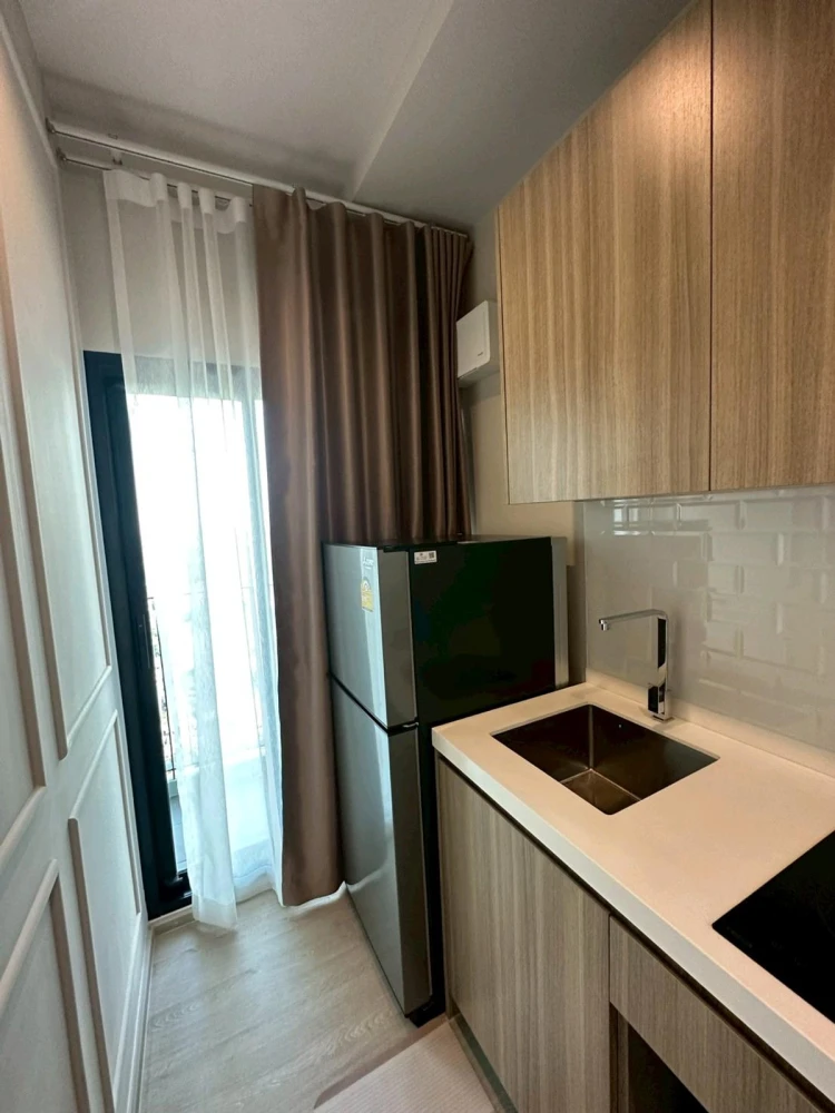 Selling Altitude Unicorn Sathorn - Tha Phra, 25th floor. High floor, beautiful view, fully furnished. Book now!