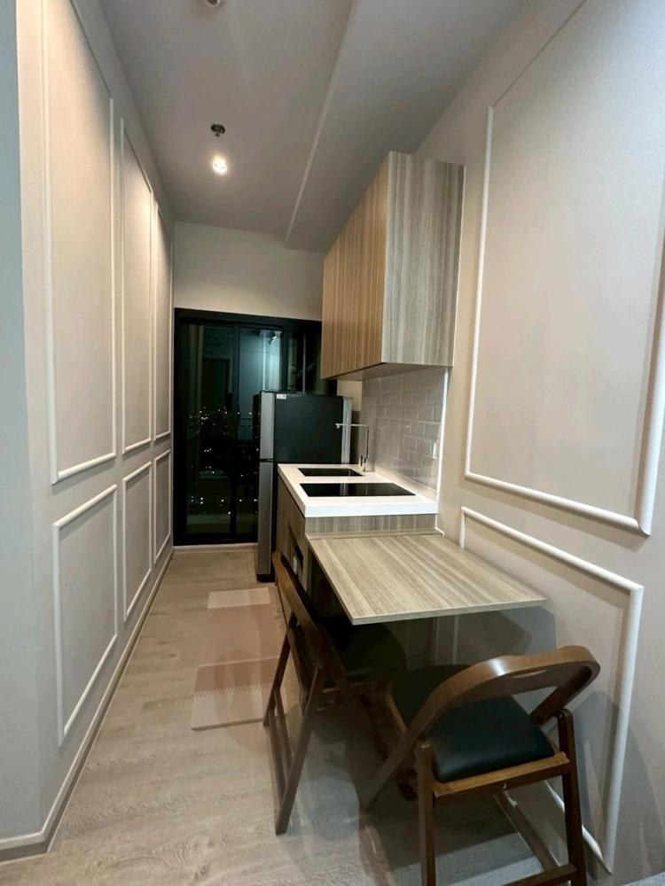 Selling Altitude Unicorn Sathorn - Tha Phra, 25th floor. High floor, beautiful view, fully furnished. Book now!