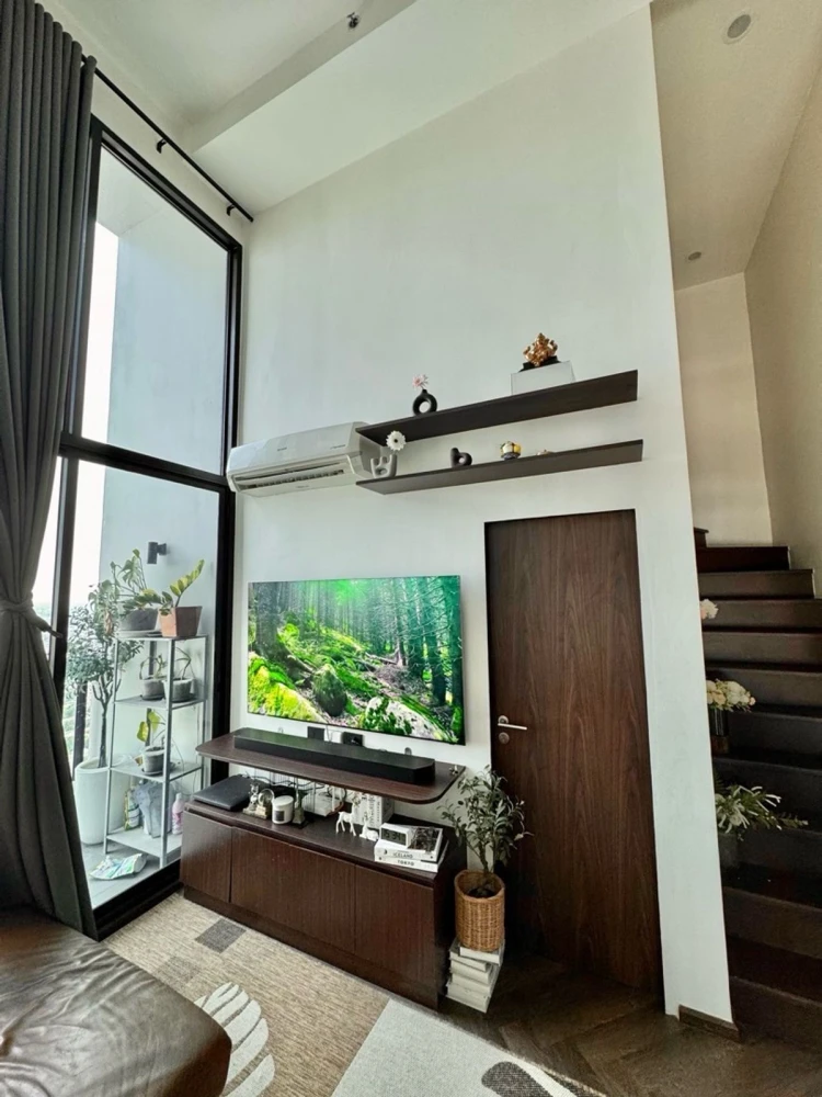 Altitude Unicorn Sathorn - Tha Phra for sale, nice room, fully furnished, hurry and reserve now!