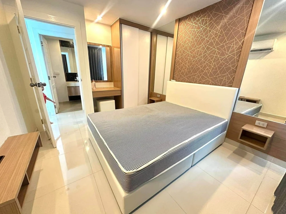 Selling rent Amazon Residence Pattaya, 8th floor unit. Stylishly decorated with ample living space and complete amenities. Book now!