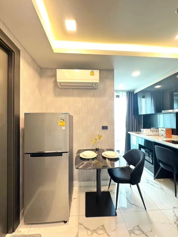 Arcadia Millennium Tower for sale, 30th floor, panoramic city view, fully furnished, nice to live in, reserve now.