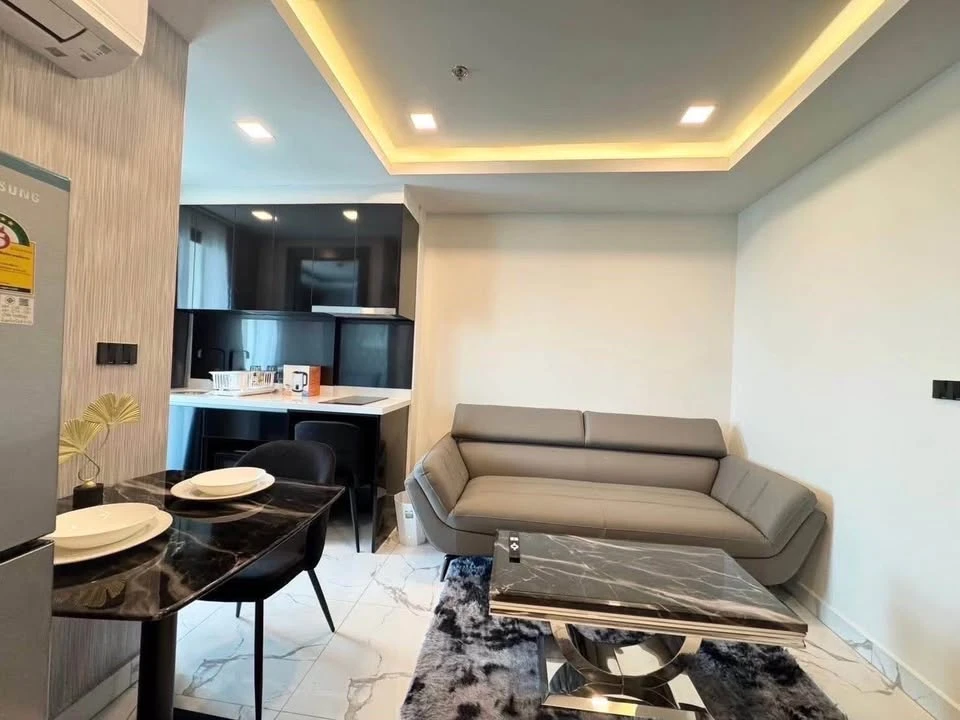 Arcadia Millennium Tower for sale, 30th floor, panoramic city view, fully furnished, nice to live in, reserve now.