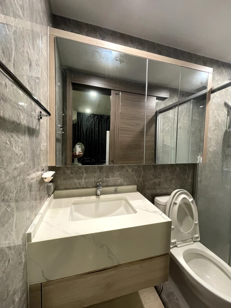 Selling Artisan Ratchada, 16th floor, east-facing with unobstructed view and bright, airy room. Interested in owning one? Book now!