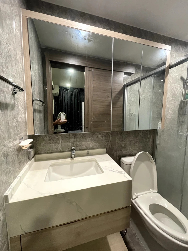 Selling Artisan Ratchada, 16th floor, east-facing with unobstructed view and bright, airy room. Interested in owning one? Book now!