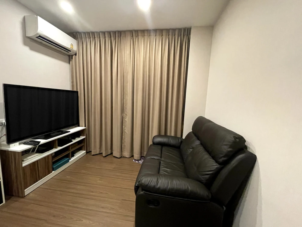 Selling Artisan Ratchada, 16th floor, east-facing with unobstructed view and bright, airy room. Interested in owning one? Book now!