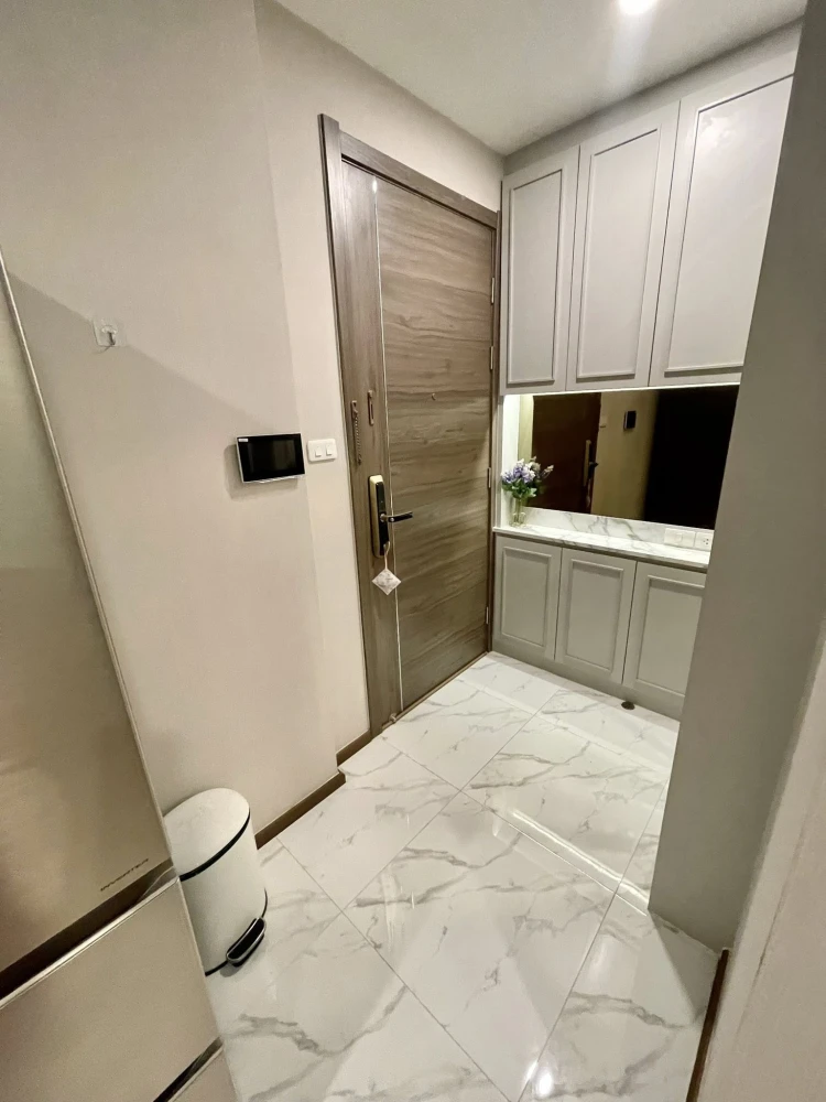 Selling Artisan Ratchada condo, ready to move in, fully furnished, high floor, great location. Book now!
