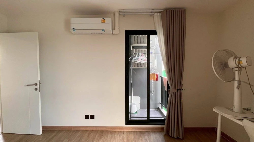 Asher Koop Ratchada condo for sale. Ready to move in. Spacious and comfortable. Book now!