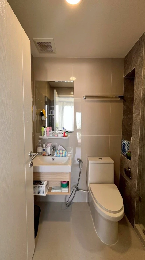 Asher Koop Ratchada condo for sale. Ready to move in. Spacious and comfortable. Book now!