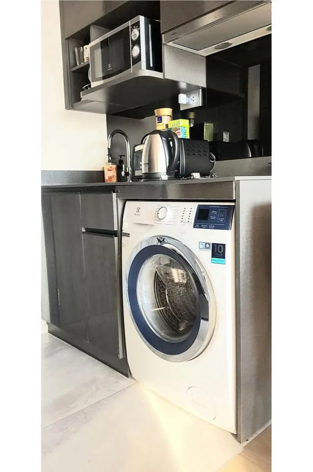 For sale, for rent, Ashton Asoke, fully furnished room, ready to move in, 31st floor, high view, if you don't reserve, you'll regret it later.