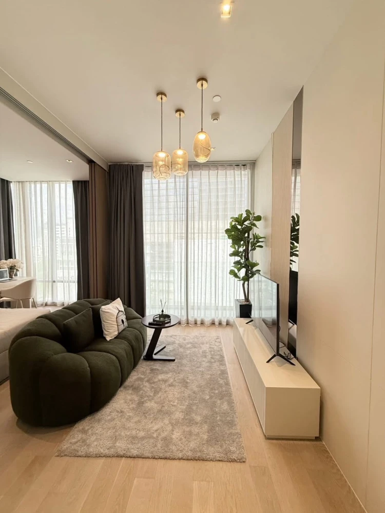 ขาย Ashton Silom ชั้น 12 ห้องสวย ตกแต่งน่าอยู่ สนใจจองเลย ห้ามพลาด