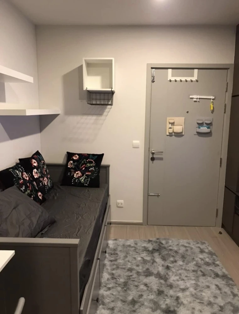 For sale: Aspire Asoke - Ratchada, size 30 sq m., 3rd floor, fully furnished, ready to move in.