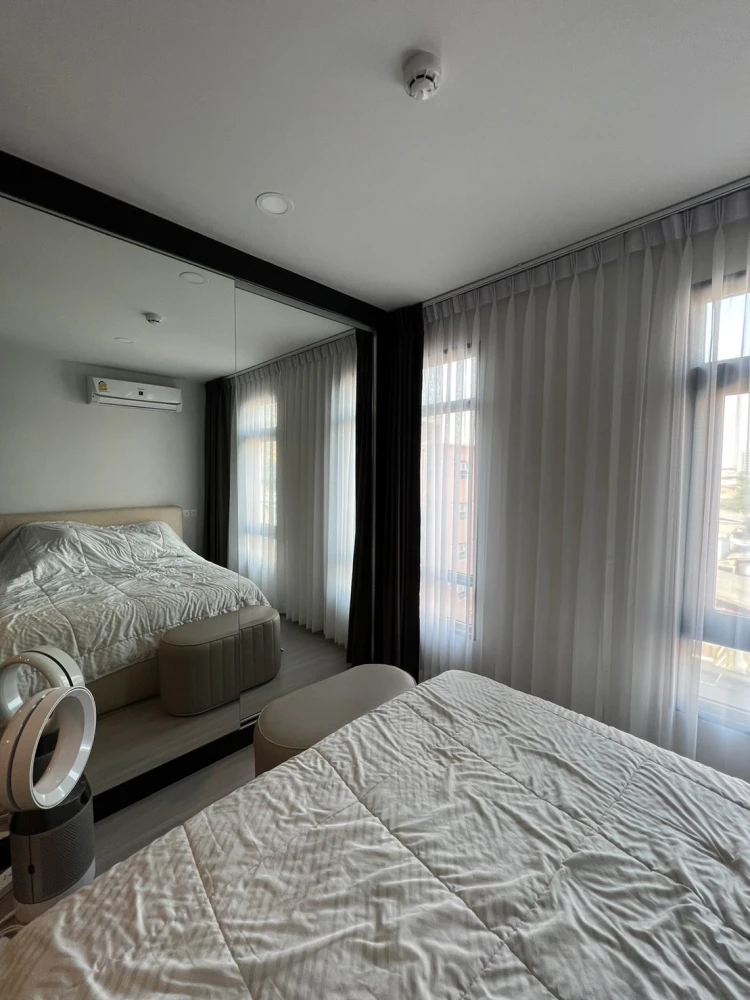 Selling Aspire Asoke - Ratchada, 5th floor, fully furnished unit. Ready to move in! Book now, don't miss out!