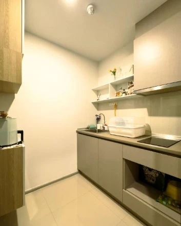 Selling Aspire Asoke - Ratchada, 6th floor, corner unit, fully furnished. Book now!