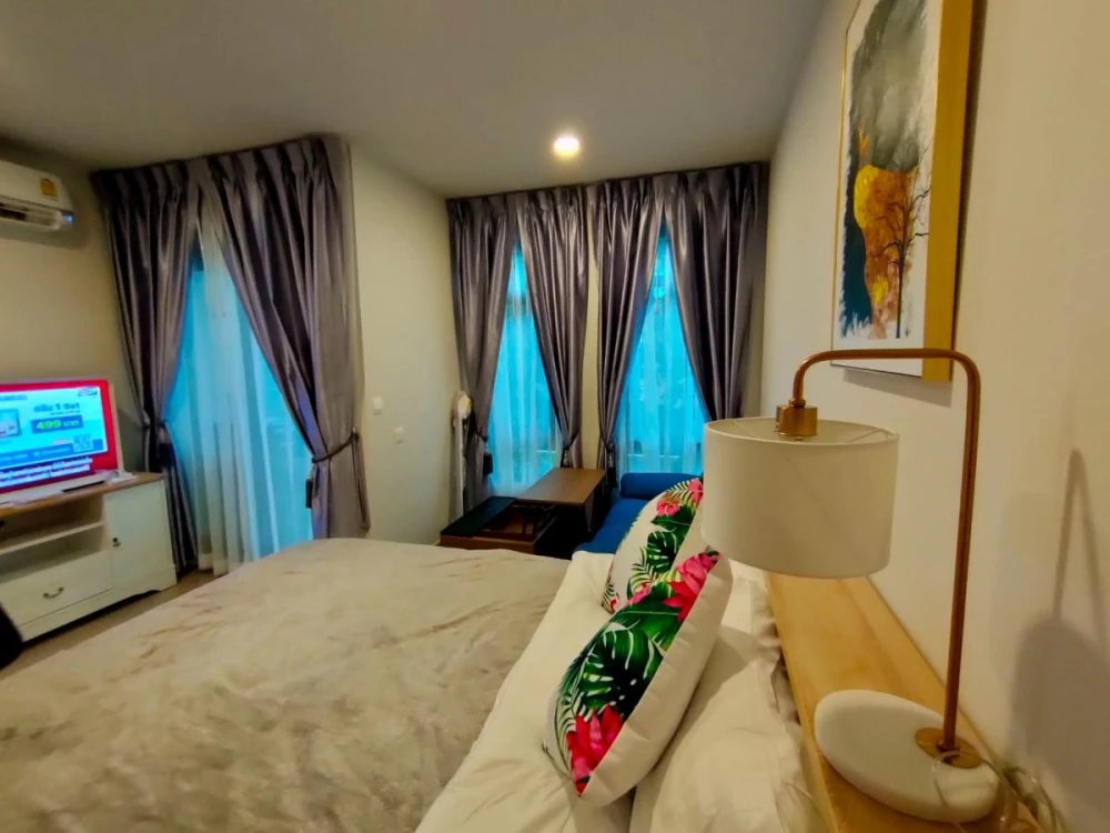 Urgent sale!! Aspire Asoke-Ratchada, 2nd floor, Building B, garden view, good for investment or living, good location, good price, don't miss it!!