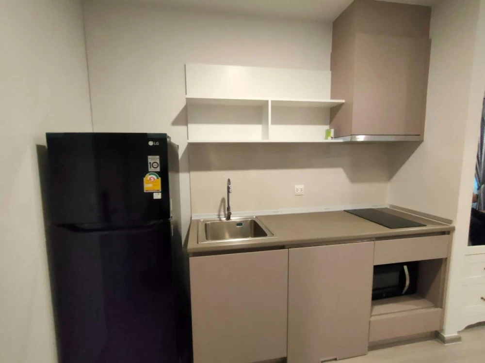 Urgent sale!! Aspire Asoke-Ratchada, 2nd floor, Building B, garden view, good for investment or living, good location, good price, don't miss it!!