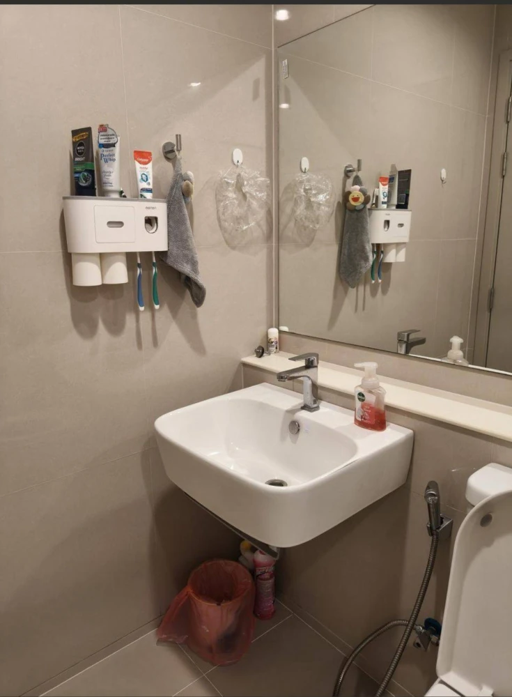 Selling Aspire Erawan Prime 1-bedroom unit, 9th floor, fully furnished. What are you waiting for?