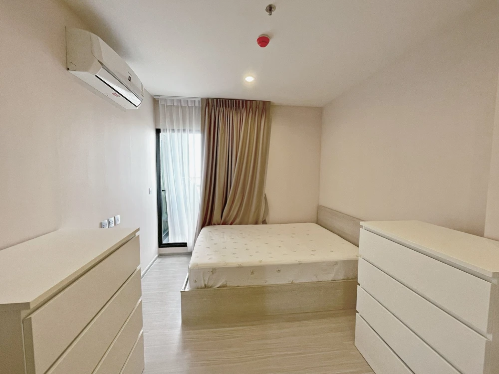 For sale Aspire Erawan Prime 7th floor, spacious room, 1 bedroom, 1 multipurpose room, don't miss it.
