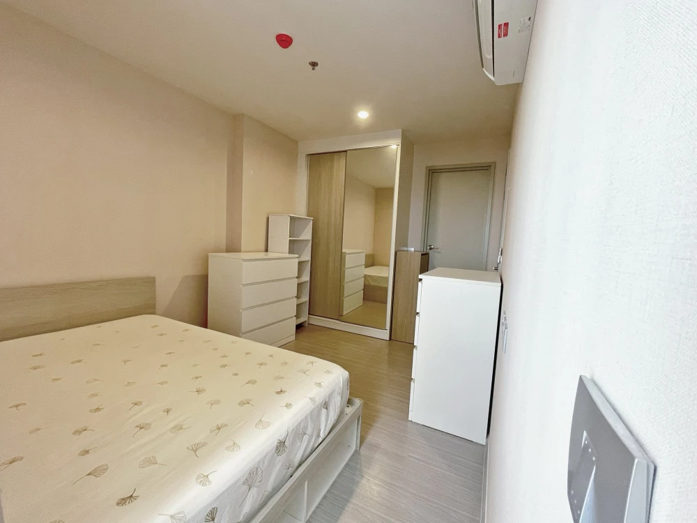 For sale Aspire Erawan Prime 7th floor, spacious room, 1 bedroom, 1 multipurpose room, don't miss it.