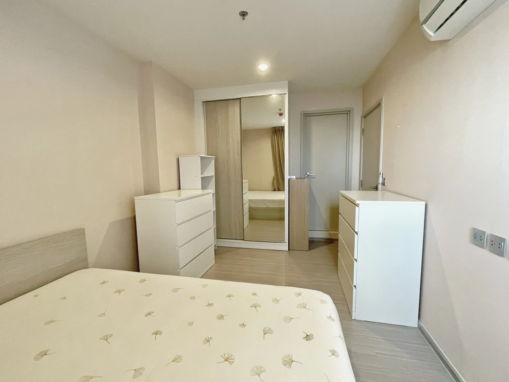 For sale Aspire Erawan Prime 7th floor, spacious room, 1 bedroom, 1 multipurpose room, don't miss it.