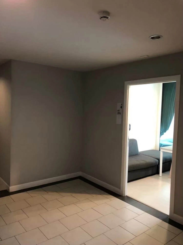 Selling ASPIRE Erawan high-floor unit, fully furnished. Just bring your belongings and move in! Book now before it's too late!