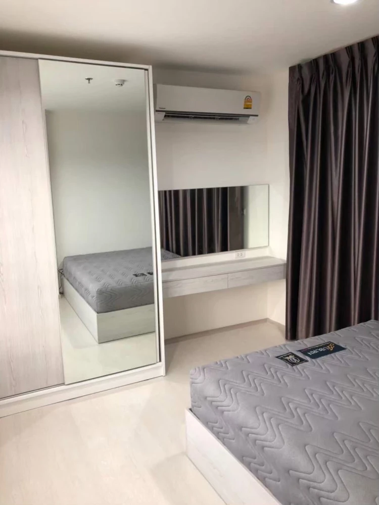 Selling ASPIRE Erawan high-floor unit, fully furnished. Just bring your belongings and move in! Book now before it's too late!