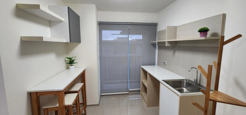 For sale: Aspire Ladprao 113, 5th floor, fully furnished, nice room, reserve now, don't miss out!
