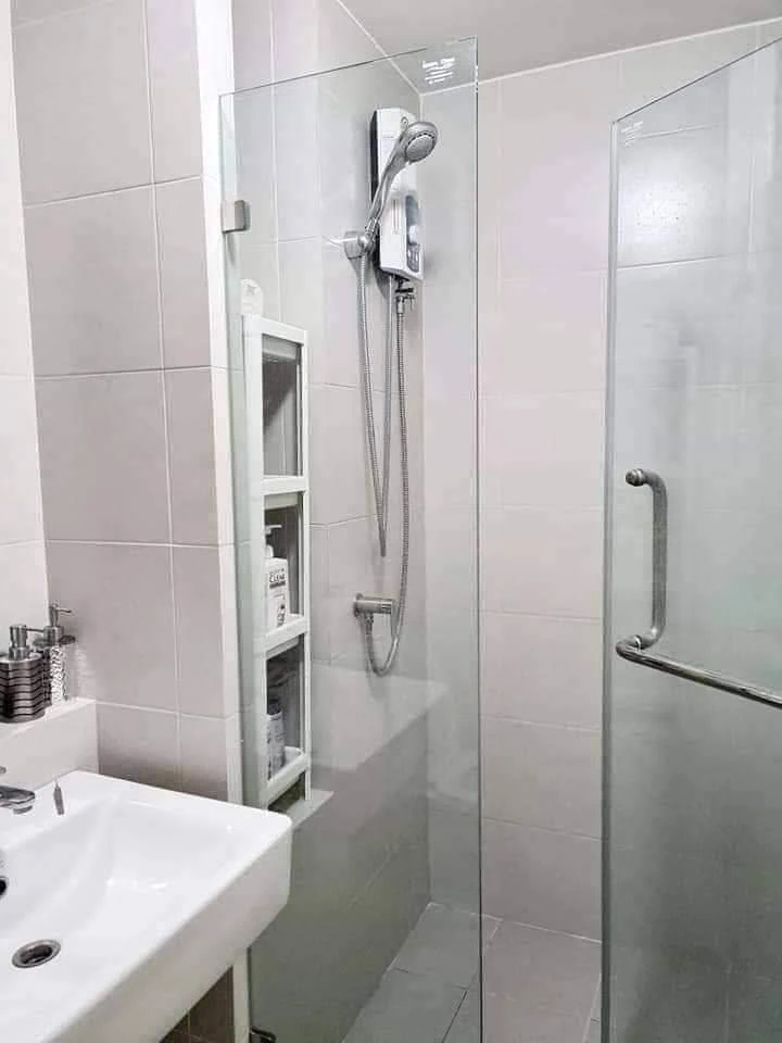 For sale: Aspire Ladprao 113, 8th floor, beautiful view, no buildings blocking the view, comes with complete decorations, reserve now, don't miss out.