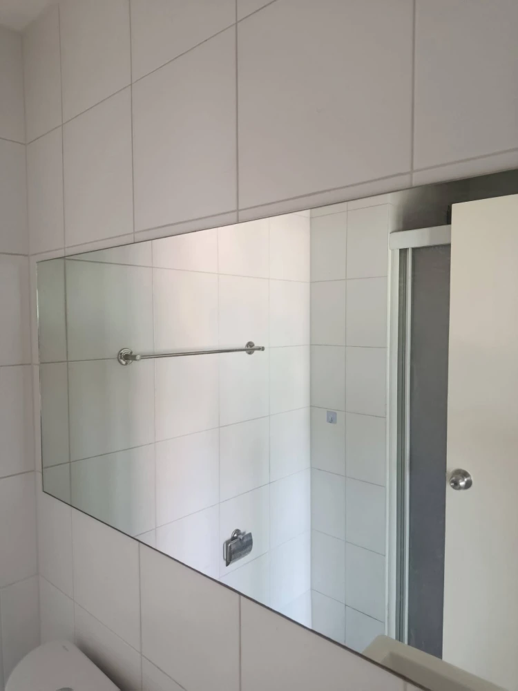 For Sale: Aspire Ngamwongwan (The Mall side). Unfurnished unit—clean, bright, and airy. Act fast to secure this property!