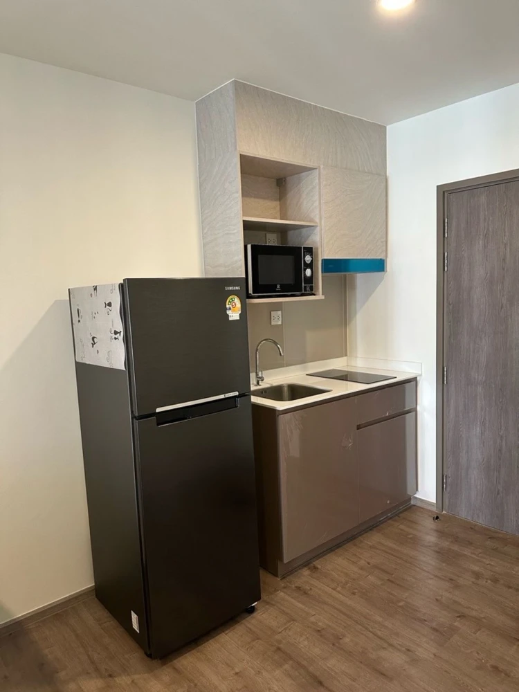 For sale: ASPIRE Pinklao - Arun Ammarin, 4th floor, pool view, fully furnished, interested, reserve now, urgent.