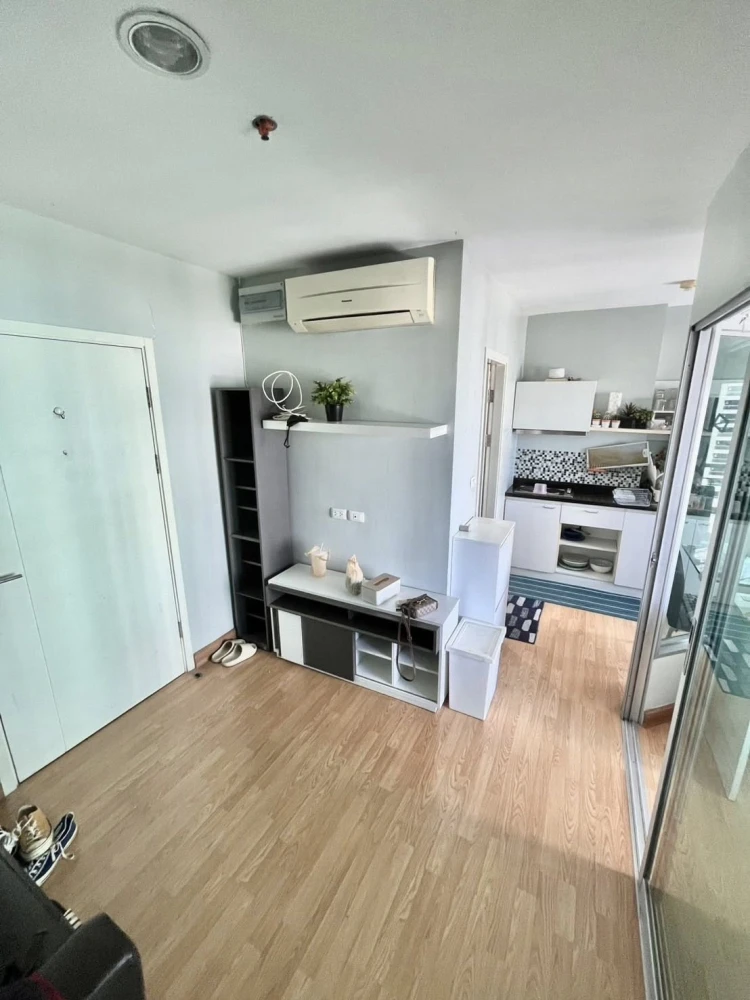 Selling a lovely Aspire Rama 4 condo unit. Fully furnished, just bring your belongings and move in!