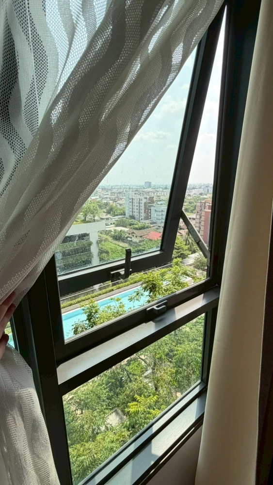 Selling Aspire Rattanathibet - Weston, 11th floor, pool view, good ventilation, not hot, good condition, no water leakage during the rainy season, qui