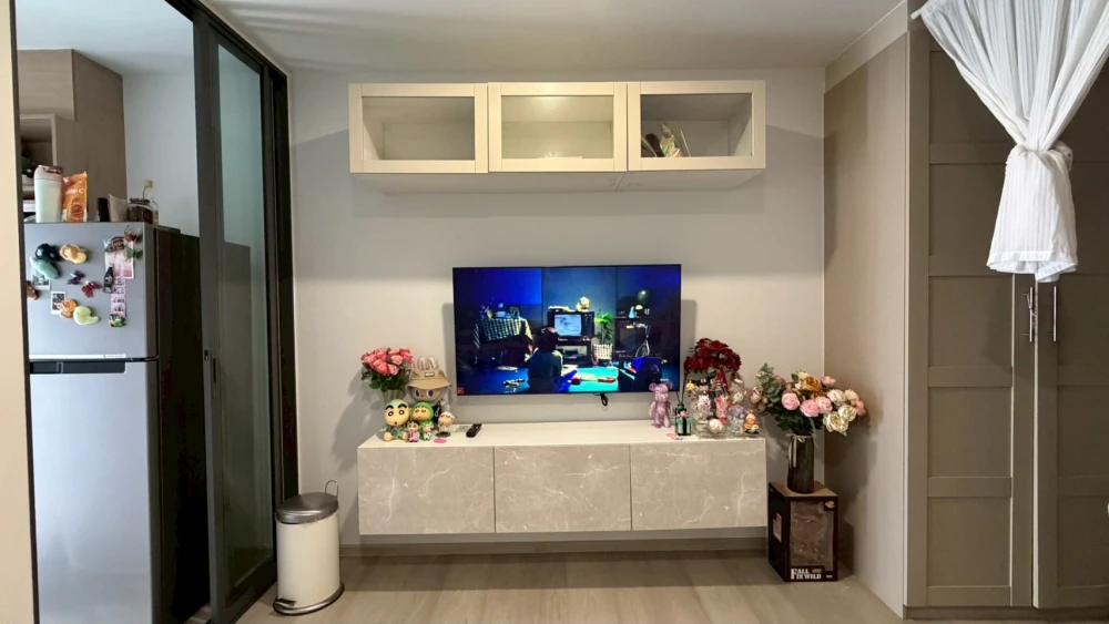 Selling Aspire Rattanathibet - Weston, 11th floor, pool view, good ventilation, not hot, good condition, no water leakage during the rainy season, qui