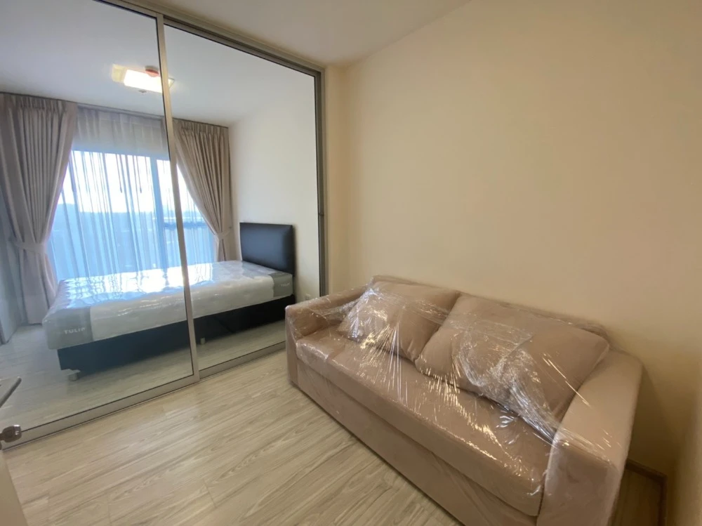Selling Aspire Rattanathibet 2, 10th floor, pool view, fully furnished, ready to move in. Book now!