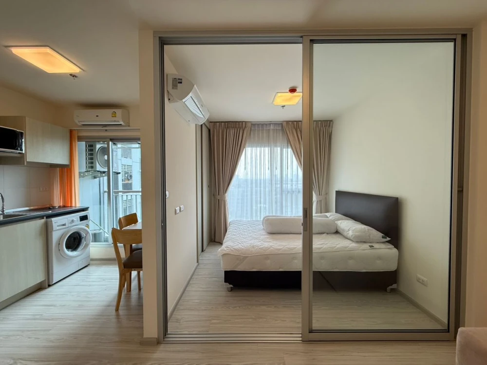 Selling Aspire Rattanathibet 2, 10th floor, pool view, fully furnished, ready to move in. Book now!