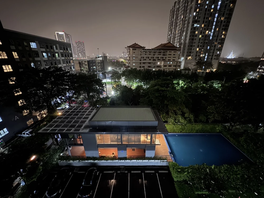 For sale: Aspire Sathorn-Taksin (Brick Zone), nice room, 7th floor, good location, fully furnished, swimming pool view, reserve now.