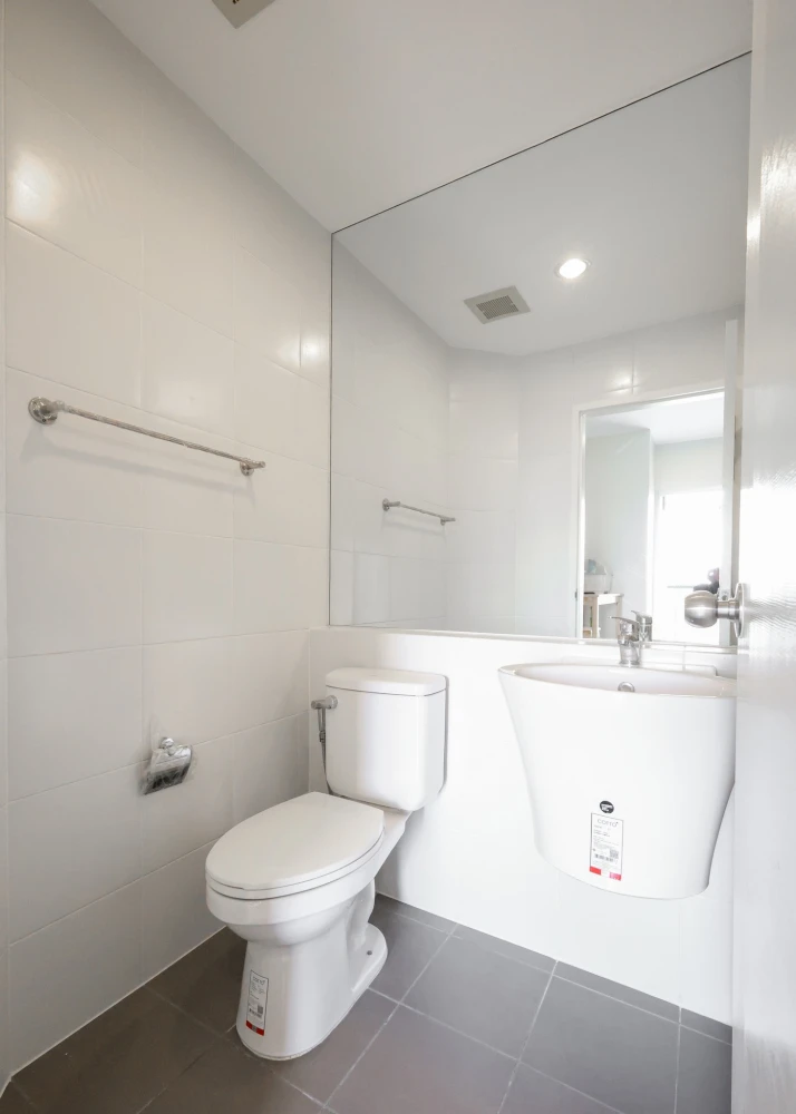 For sale: Aspire Sathorn-Taksin (Timber Zone), high floor, fully furnished, just bring your bags+++