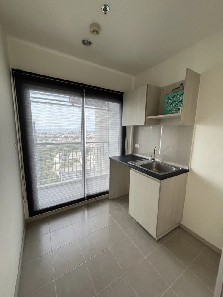 Selling unfurnished high-floor units at Aspire Sathorn-Taksin (Timber Zone). Book now!