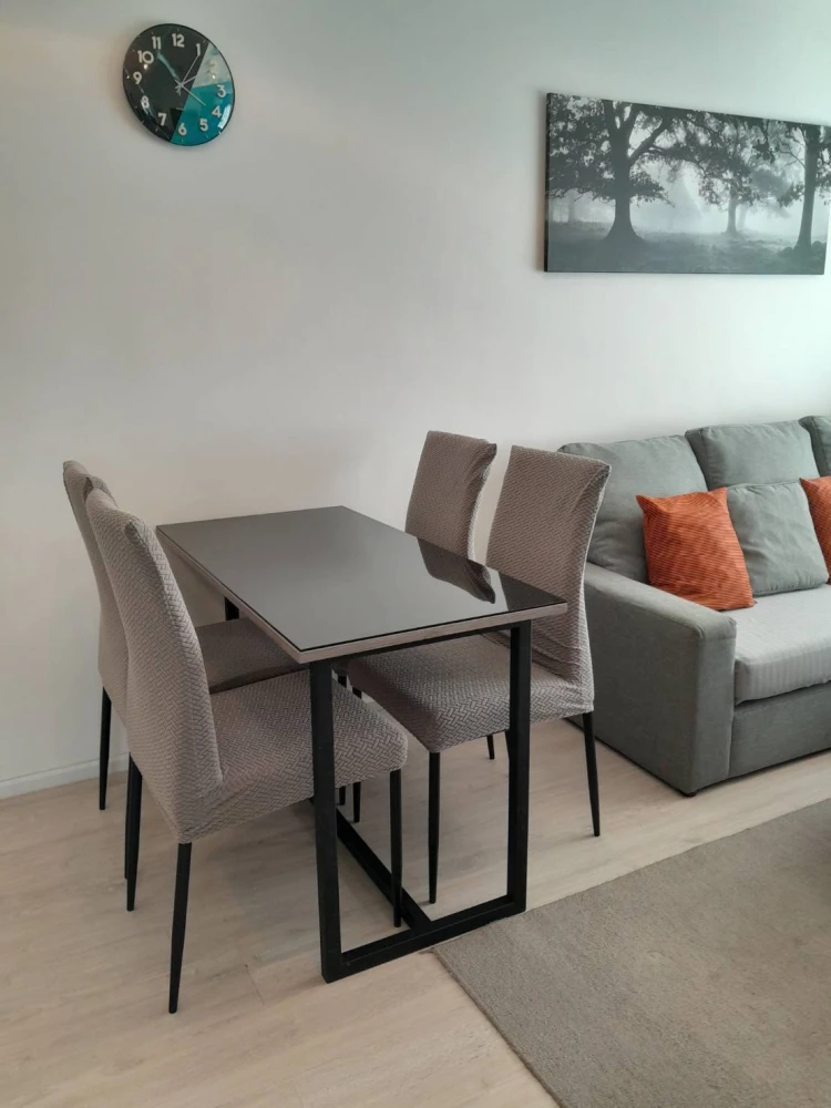 Selling a 2-bedroom Aspire Sathorn Thapra apartment. Features high-quality wallpaper and a bright, unobstructed view. Don't miss out!