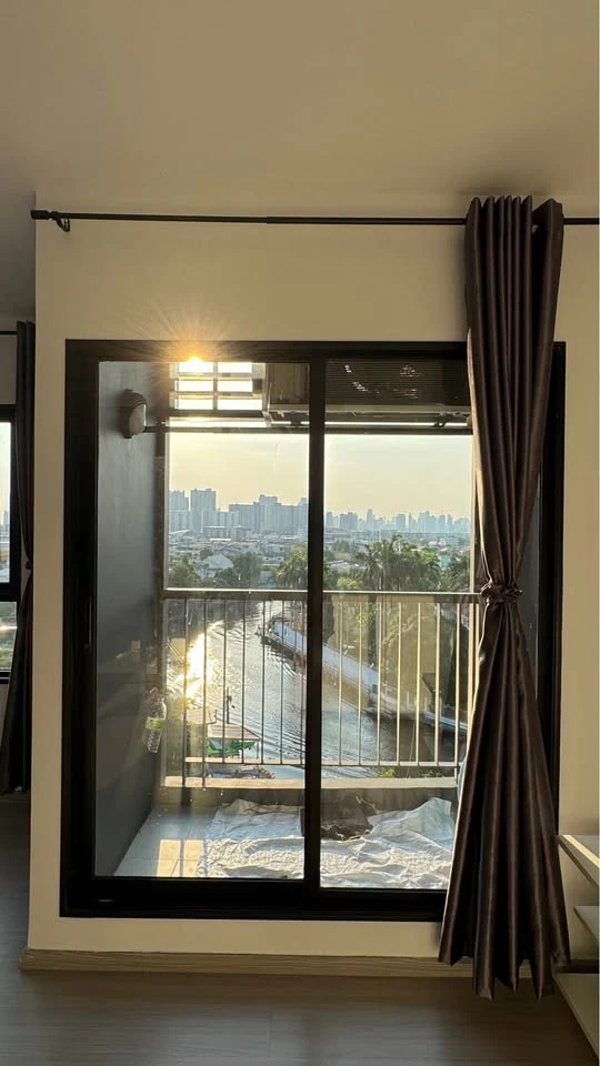 For sale: Aspire Sukhumvit-Onnut, 1 bedroom, 1 bathroom, ready to move in, fully furnished, reserve now, urgent.