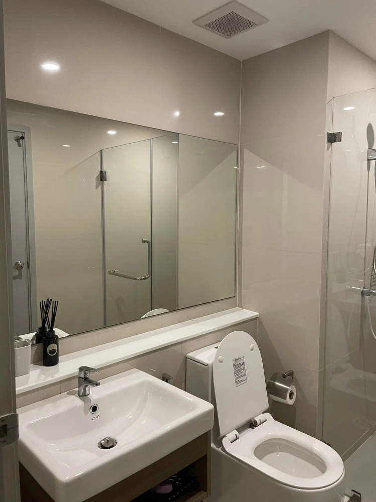For sale: Aspire Sukhumvit-Onnut, 5th floor, river bend view, fully furnished room, nice to live in. If interested, hurry and reserve now. Don't wait.