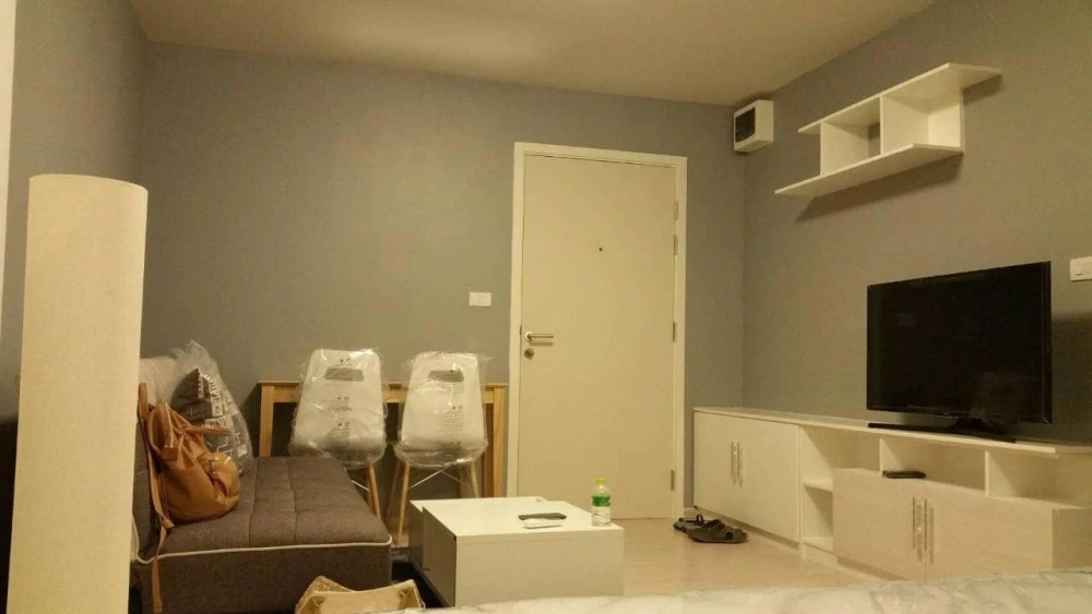 For sale: Aspire Wutthakat, 8th floor, swimming pool view, fully furnished, nice to live in, reserve now, don't miss out.