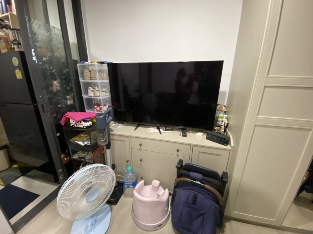Selling Aspire Rattanathibet - Weston, 7th floor, same floor as the swimming pool and fitness center (very convenient!). "The convenience of life with