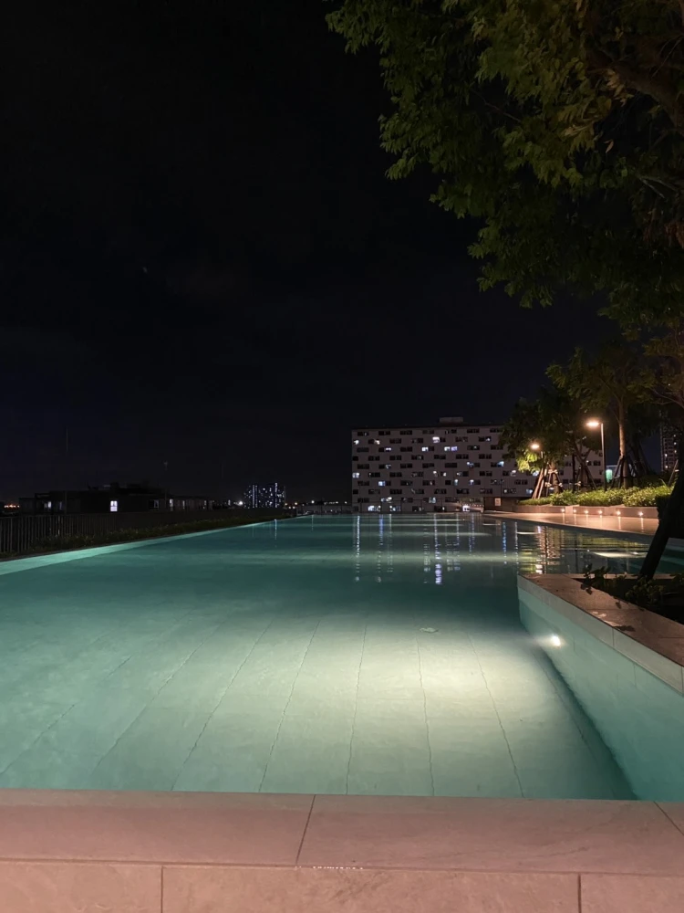 Selling Aspire Rattanathibet - Weston, 7th floor, same floor as the swimming pool and fitness center (very convenient!). "The convenience of life with