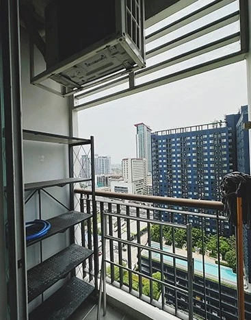 For sale: Aspire Ratchadaphisek 2, 21st floor, very high, great breeze, north facing, cool and comfortable all day, reserve now.