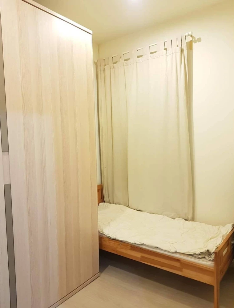 Selling Aspire Sathorn-Taksin Timber Zone, corner room with privacy, 5th floor, not very high, hurry to own it.
